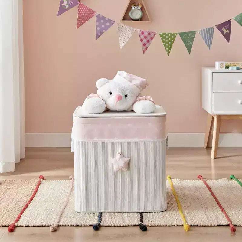 Cesto Portabiancheria Pieghevole per Bambini Danya B. in Bambù, Portaoggetti Giocattoli con Manici, Orsetto Rosa e Crema