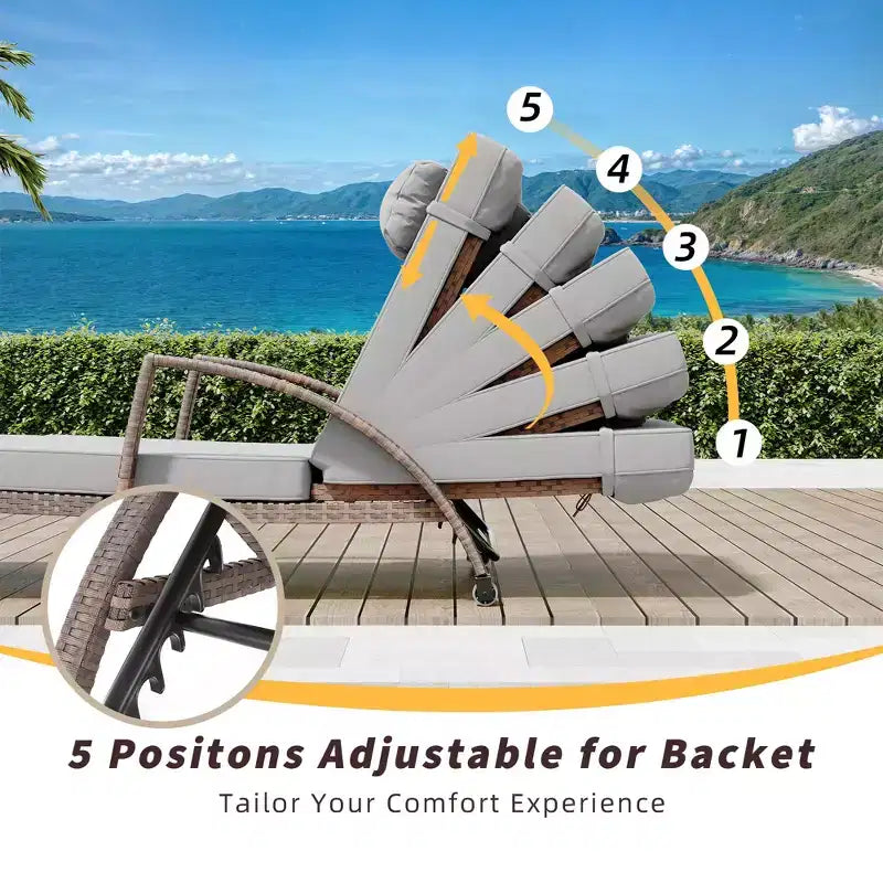Coolmee Set di 2 Lettini Reclinabili Pieghevoli in Rattan da Esterno, Sdraio da Giardino con Schienale Regolabile in 5 Posizioni e Cuscino, Ideali per Patio e Piscina